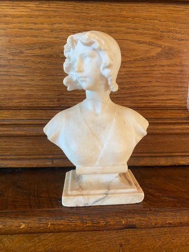 Antique alabaster bust - bust, –