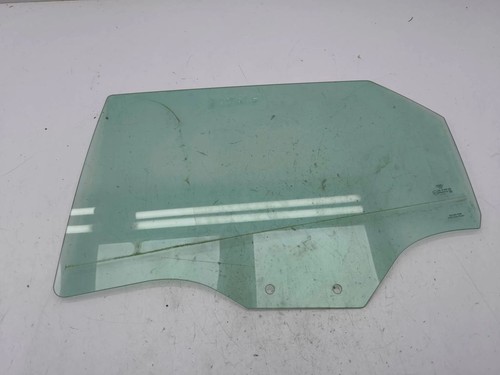 Audi 2023 essence - essence, vitre
