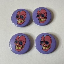 Lot 4 Pin’s Halloween Skulls/ Mexicain Skulls Camaloon 