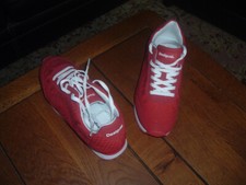 baskets désugual femme rouge pointure 39 neuves jamais portées