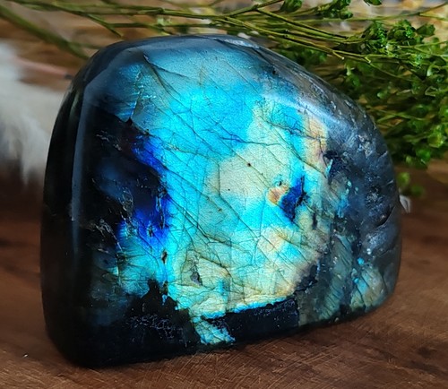 Forme libre labradorite de - libre,