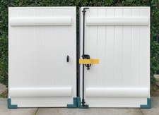 Volets battants aluminium - finition PVC blanc