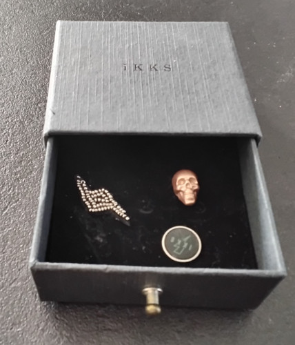 Pin lot 3 - pin’s, publicité
