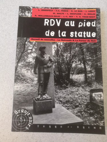 Rdv pied statue - au, la
