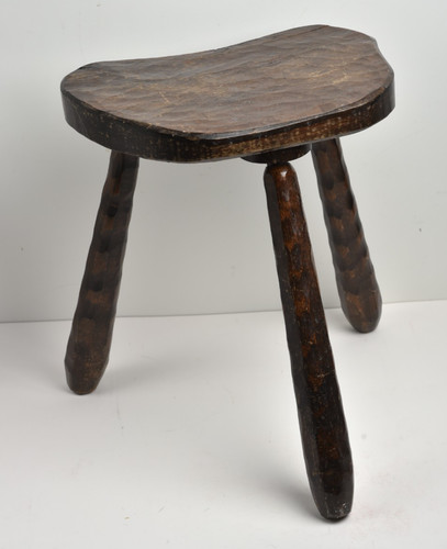 Tabouret tripode brutaliste - tabouret,