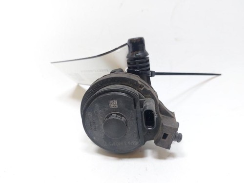 884061501 pompe eau - à,