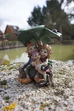 97176 FAMILLE   FIGURINE  TROLL  TREFLE   LUTIN PIXIE  ELFE FARFADET KORRIGAN