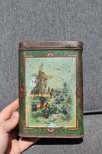 Ancienne boite tôle - boite,