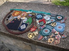 lot insignes militaire français russe urss ....