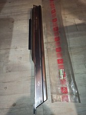 1 enjoliveur neuf inox de bas