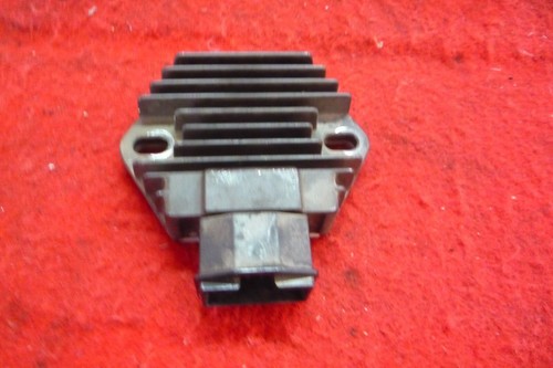 Régulateur tension aprilia - régulateur,