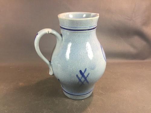 Ancien pichet gris bleu - , en