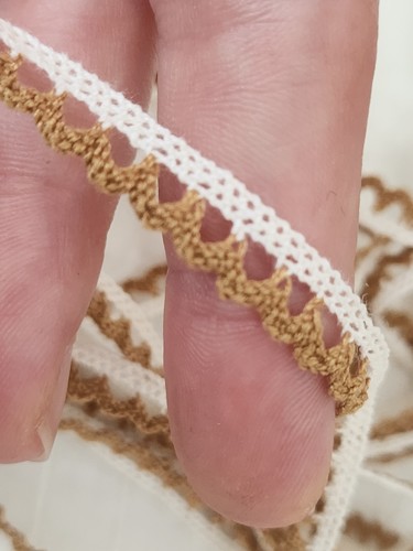 Dentelle ancienne fine coton