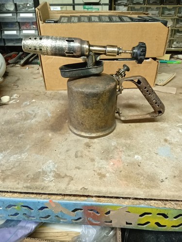 Lampe souder ancienne - lampe, a