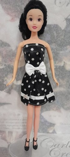 Lot vêtement barbie et - vêtement,