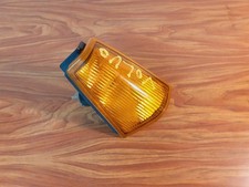 Feu clignotant avant droit