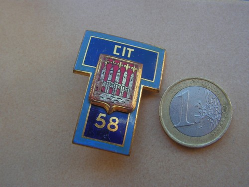 Insigne militaire 58 eme - ,