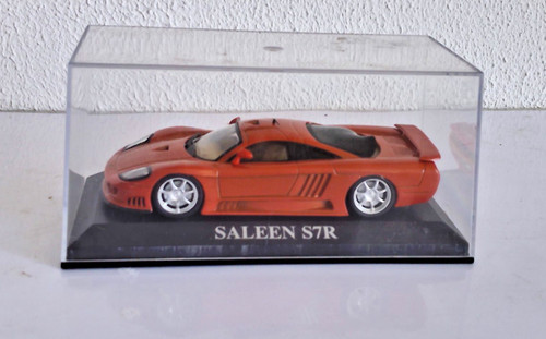 Voiture ixo altaya - 1/43,