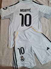 Ensemble football Real madrid - Mbappé - Taille 8 à 14 ans