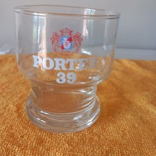 Ancien verre bière Porter 39