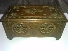 maie bretonne ancienne pour poupée éstampillée j.gourret quimper