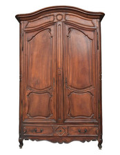 Armoire Louis XV en noyer d'époque XVIIIème