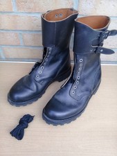 Paire de chaussures militaire Rangers homme pointure 45 neuves