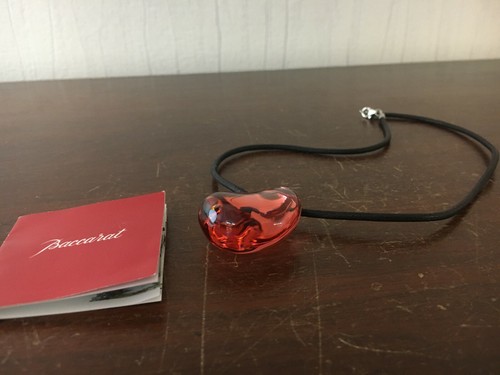 Collier pendentif galet rose