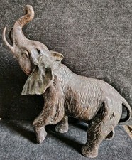 Jolie Et Grande Statue En
