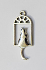Pendentif Chat métal argenté - 3,4 x 2,4 cm