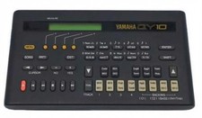 YAMAHA QY10 Music Sequencer