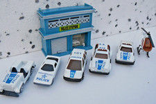 Ens véhicules de police, 5