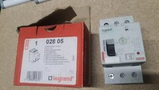 Legrand 02805 - Disjoncteur moteur magneto thermique 3P de 1 à 1.6A
