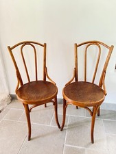 Thonet : paire de chaises bistrot anciennes. Vers 1900
