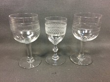 Lot de 3 verres à vin en