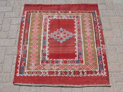 Tapis carré kilim rouge - , turc