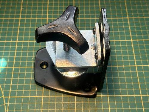 Pince ergotron fixation - pince,
