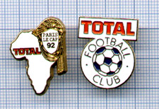 Lot 2 Pin's TOTAL / Football SOCCER Club TFC + PARIS LE CAP 92 carburant essence