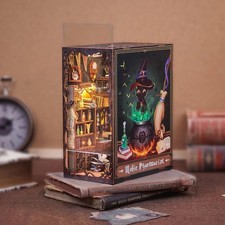 Book Nook DIY Pharmacien
