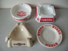 Lot de 4 anciens cendriers