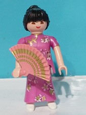 PLAYMOBIL FIGURINE FEMME