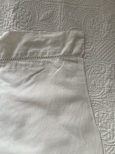 Ancien grand drap plat blanc