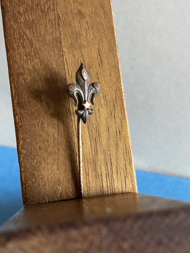 Ancienne epingle epinglette - ancienne,