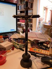 Ancien Crucifix Christ bois et métal sur socle 33,5 x 12,5 cm style Napoléon III