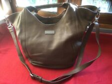 Besace Sylvain Lefebvre cuir kaki .(G/ Y/V)D)