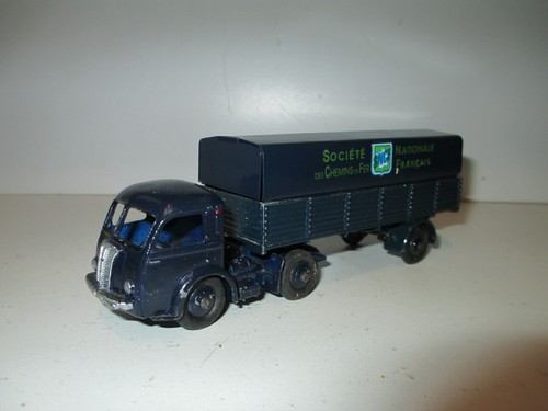 Tracteur panhard remorque - +,