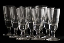 9 Verres Anciens en Verre