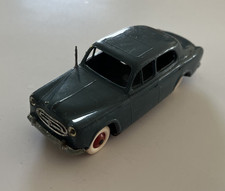ANCIENNE MINIATURE NOREV PLASTIQUE CHÂSSIS EN TÔLE PEUGEOT 403 ÉCHELLE 1/43 ÈME