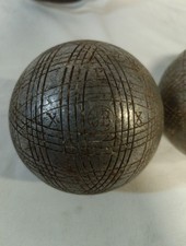 Paire De Boules De Jeu Marquées JB