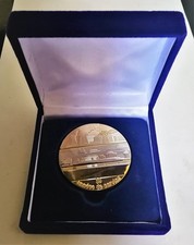 Coffret médaille dorée or fin EDF remerciements. Neuf